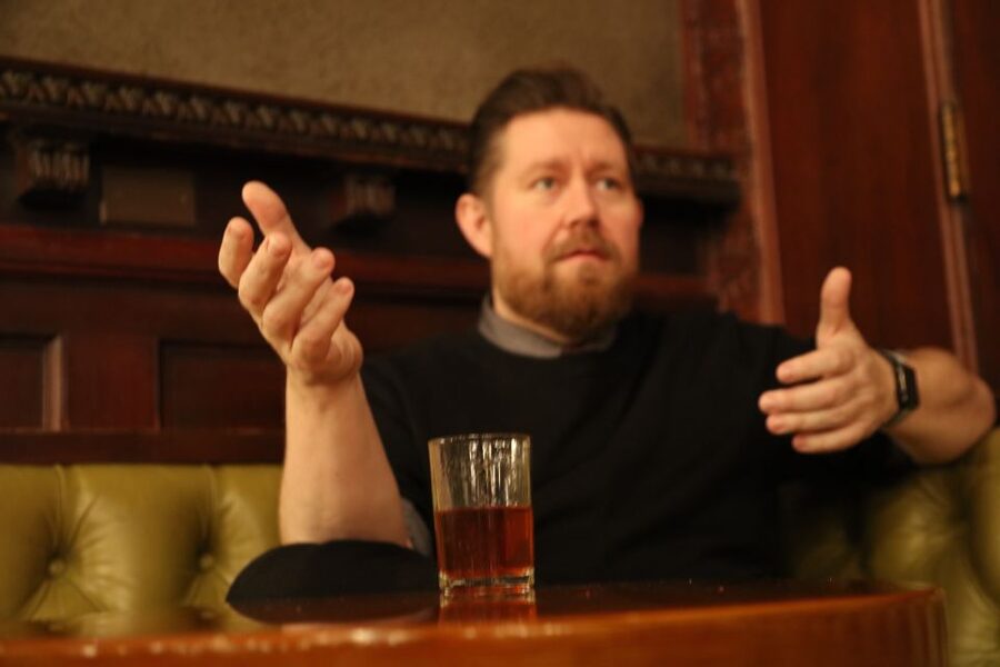 Chicago: Prohibition Speakeasies Bus Tour or Walking Tour - Walking or bus: which one should you choose?