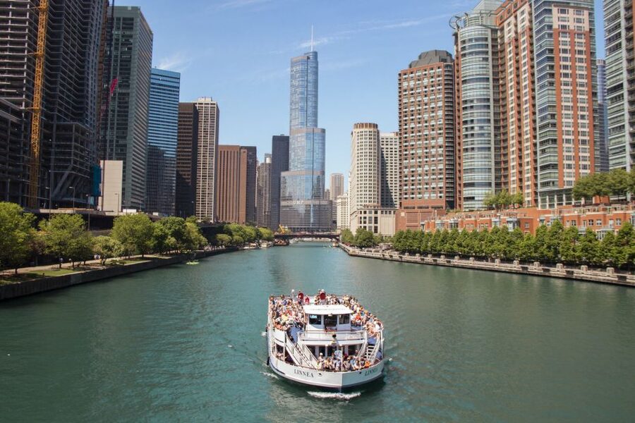 Chicago River: 1.5-Hour Guided Architecture Cruise - Key points to know before you board