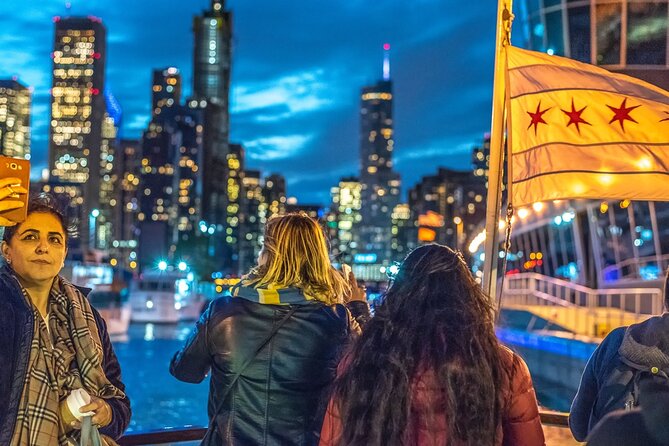 Chicago River 45-Minute Architecture Tour from Magnificent Mile - How the Guides Shape the Experience