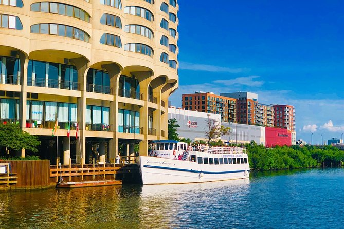 Chicago River 90-Minute Architecture Boat Tour - Chinatown, Navy Pier, and the Wider City