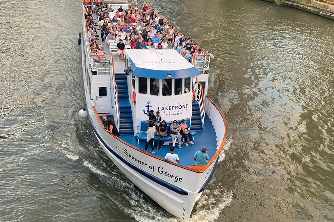 Chicago River 90-Minute Architecture Boat Tour - Upper Deck or Enclosed Cabin?