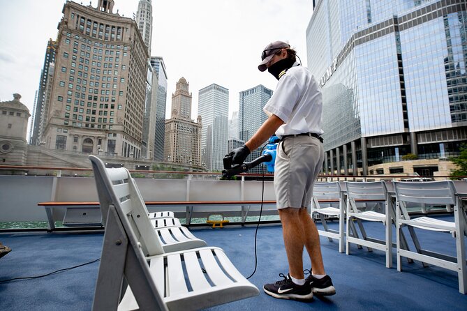 Chicago River 90-Minute Architecture Tour - The Merchandise Mart and the scale of Chicago commerce