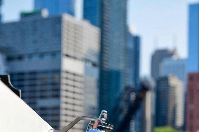 Chicago River Architecture Tour Aboard a Historic Yacht - The Magnificent Mile and Michigan Avenue Bridge
