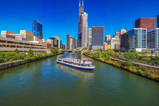 Chicago River Architecture Tour and Big Bus Hop-on Hop-off Tour - Who should book this Chicago combination?