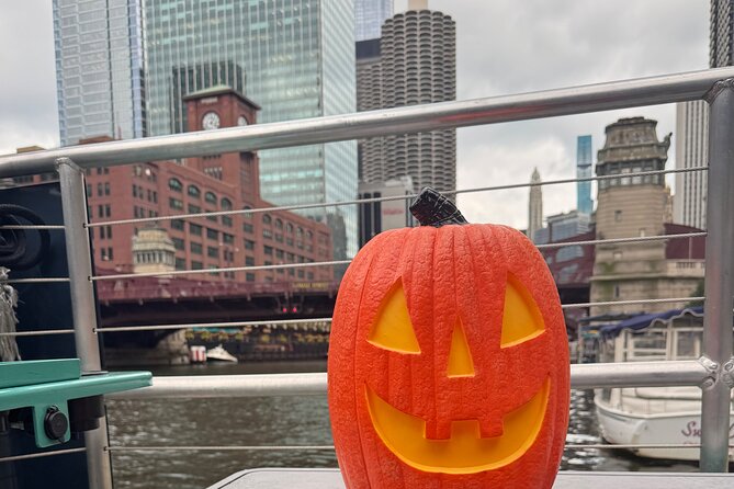 Chicago River Guided Ghost Tour - Key points to know before booking