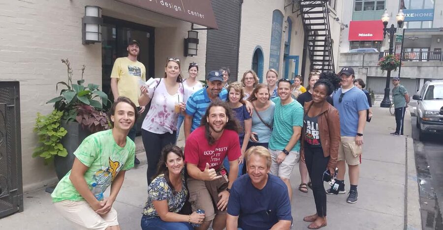 Chicago: River North Walking Food Tour - Starting at The Merchandise Mart in River North