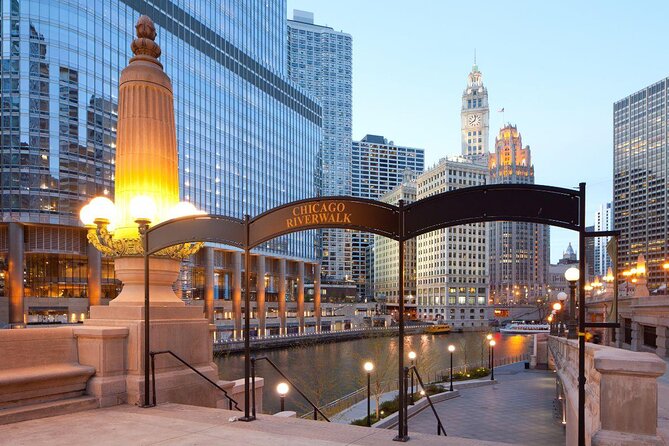 Chicago Riverwalk Self-Guided Walking Tour - What this Chicago Riverwalk tour really offers