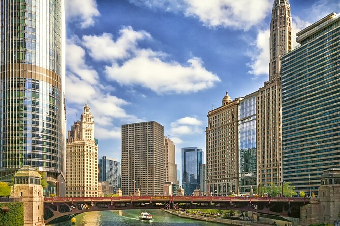Chicago Riverwalk Self-Guided Walking Tour - A glimpse of older Chicago at 325 North La Salle Drive