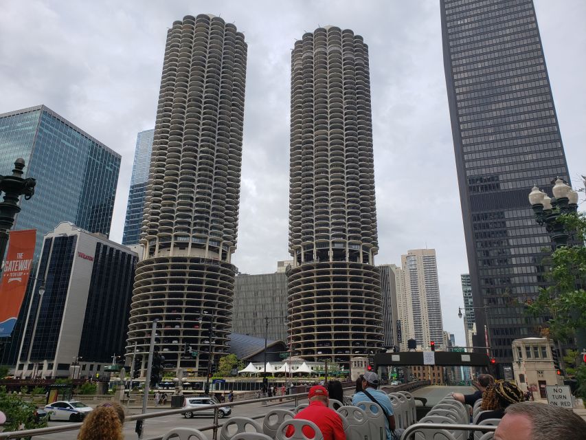 Chicago's Modern Skyscrapers Guided Walking Tour - What the $35 Price Really Buys You