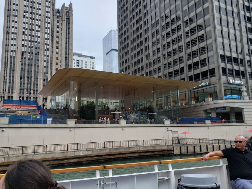 Chicago's Modern Skyscrapers Guided Walking Tour - The Reliance Building and the First Modern Ideas