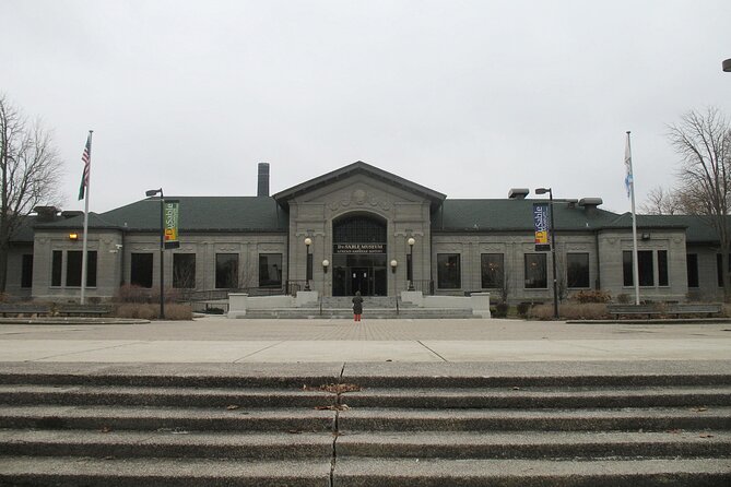 Chicago's Storied Neighborhood: An Audio Tour - Campus buildings, the Nuclear Energy Sculpture, and changing subjects