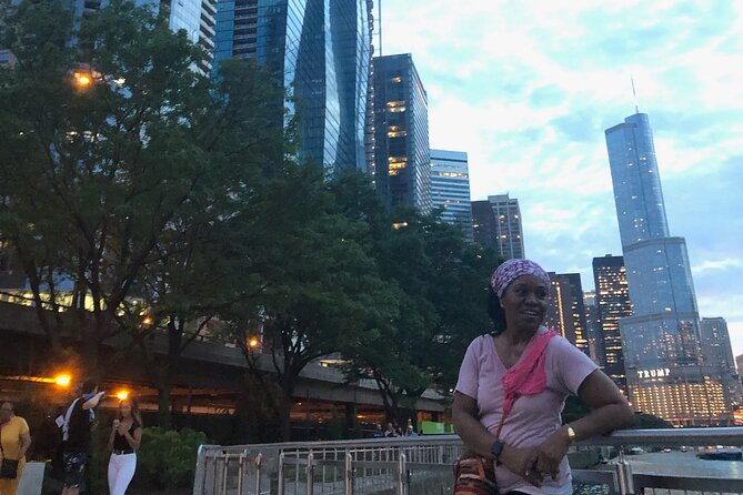 Chicago Scavenger Hunt Adventure - Cloud Gate and Millennium Park at the finish