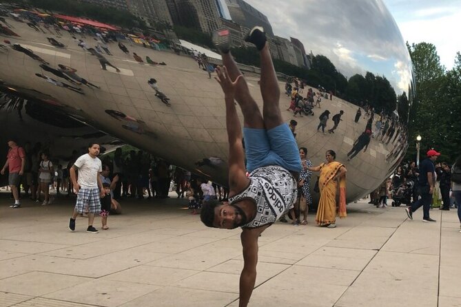 Chicago Scavenger Hunt Adventure - Starting at Cloud Gate in Millennium Park