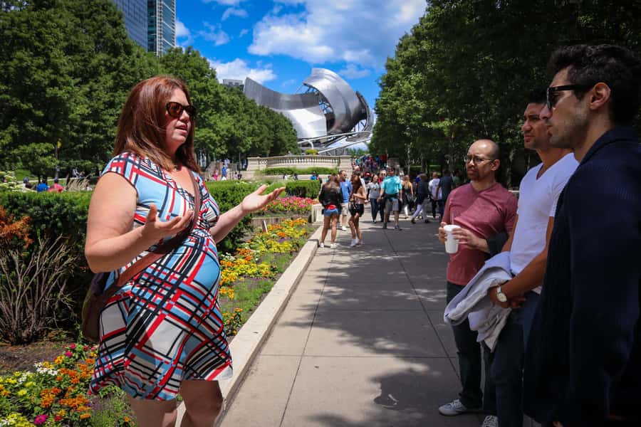 Chicago: Secret Food Tour - Deep dish pizza, Chicago’s edible engineering project