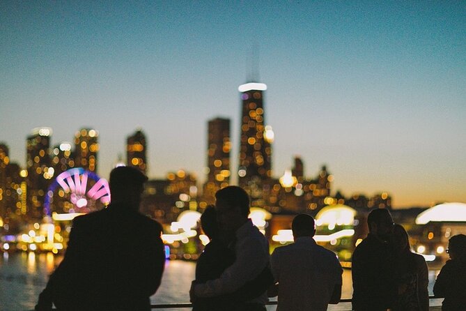 Chicago Signature Dinner Cruise on Lake Michigan - Who should book this Chicago cruise?