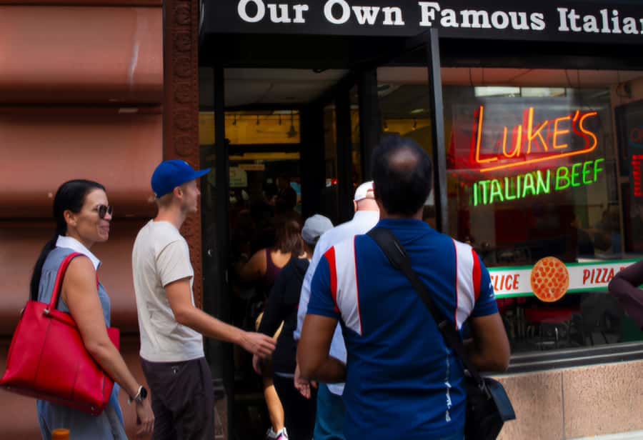 Chicago: The Ultimate Foodie Walking Tour with Tasty Stops - Who will enjoy this Chicago food walk?