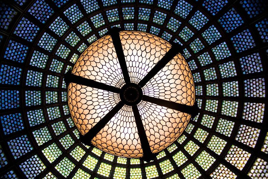 Chicago: Tiffany Art Glass Works Walking Tour - Start at the Chicago Cultural Center’s Tiffany domes