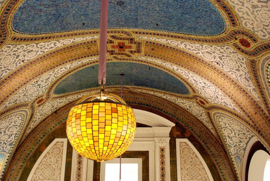 Chicago: Tiffany Art Glass Works Walking Tour - Learn why Louis Comfort Tiffany still matters