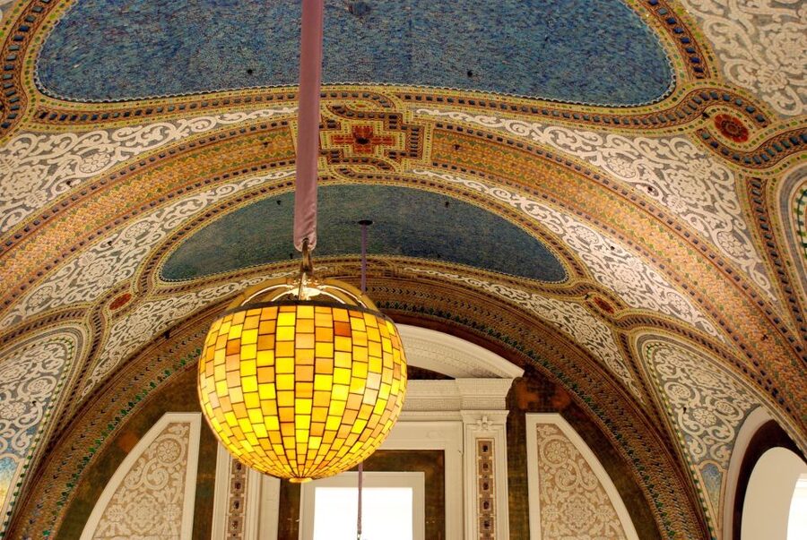 Chicago: Treasures of the Golden Age Walking Tour - Macy’s on State and the world of department stores