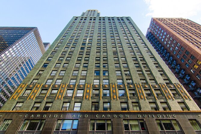 Chicago Walking Tour: Art Deco Skyscrapers Riverfront - Carbide and Carbon brings Art Deco glamour to the route