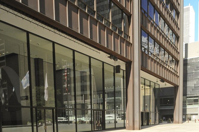 Chicago Walking Tour: Connecting Past and Present - Starting at the Chicago Architecture Center