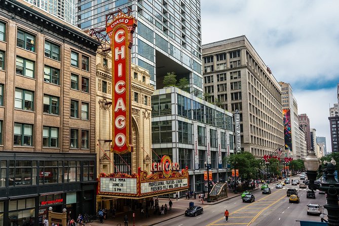 Chicago Walking Tour: Must-See Chicago - Aqua Tower brings the modern side of Chicago