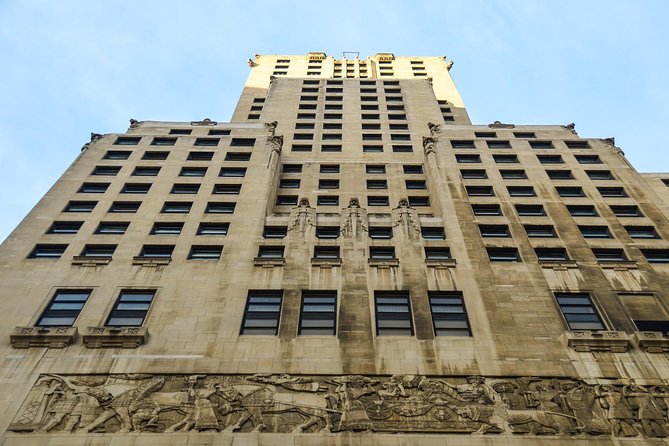 Chicago Walking Tour: The Magnificent Mile - Why this short walk makes sense on the Magnificent Mile
