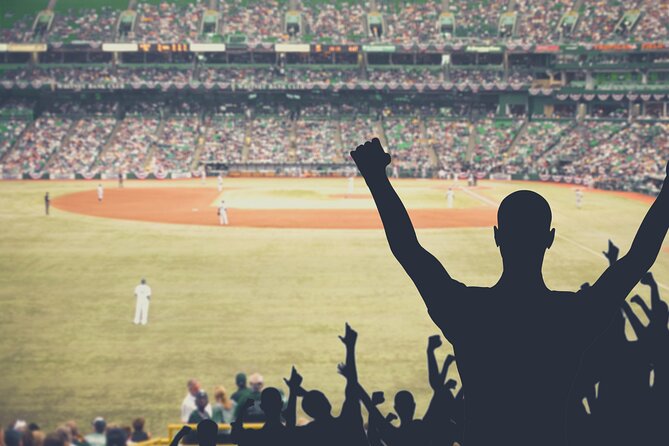 Chicago White Sox Baseball Game Ticket at Guaranteed Rate Field - Entering the stadium with a mobile ticket