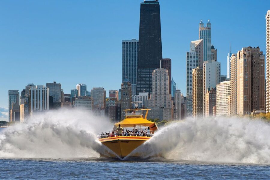 City Cruises Chicago: 75-min Speedboat Architecture Cruise - Returning to Lake Michigan for the fast finish