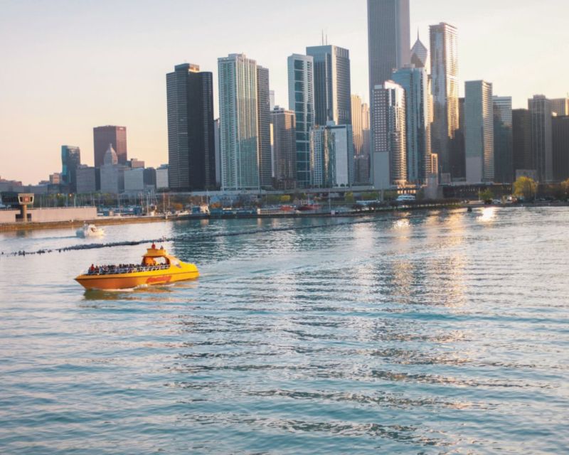 City Cruises Chicago: 75-min Speedboat Architecture Cruise - What the guides add to the ride
