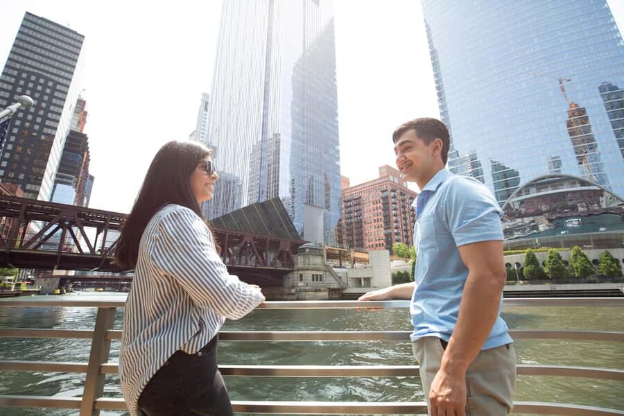 City Cruises Chicago: Brunch, Lunch, or Dinner River Cruise - Food, drinks, and service