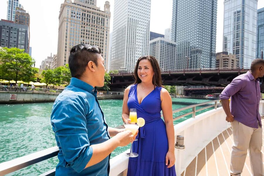 City Cruises Chicago: Brunch, Lunch, or Dinner River Cruise - Carbide and Carbon, Reid Murdoch, and the modern towers