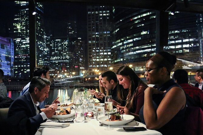 City Cruises Chicago: Fireworks Premier Plus Dinner Cruise - Music, dress, and the overall mood