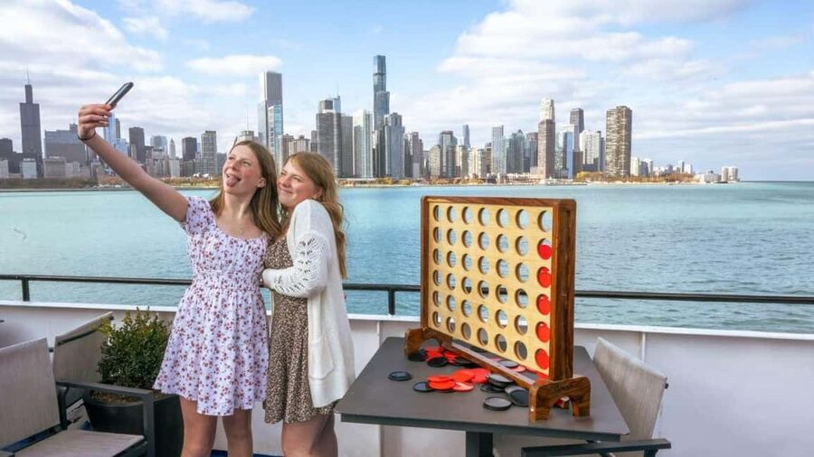 City Cruises Chicago: Lake Michigan Lunch or Dinner Cruise - What the Two-Hour Cruise Actually Feels Like