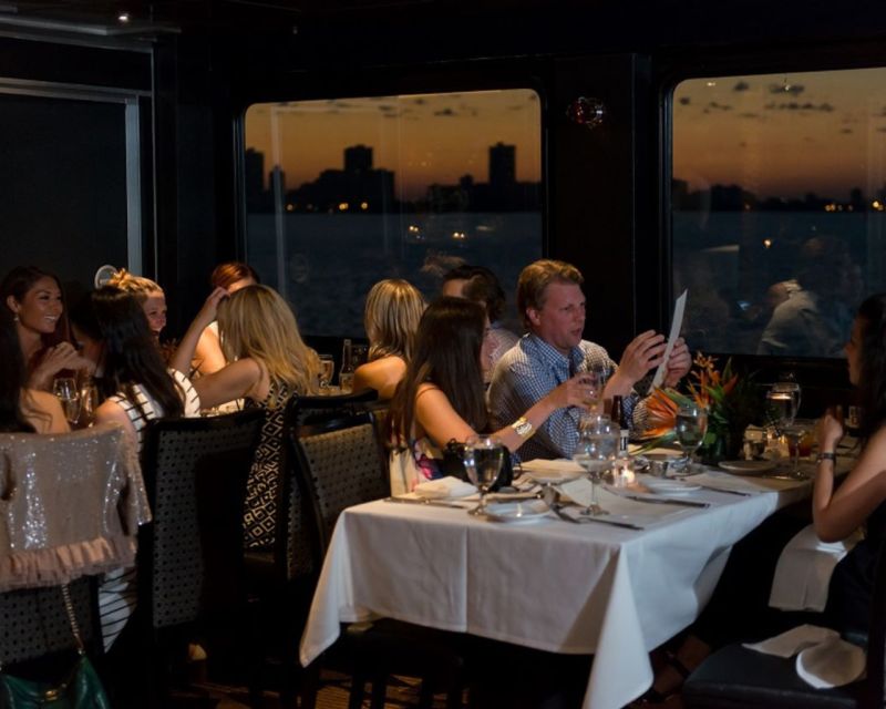 City Cruises Chicago: Premier Lunch or Dinner Cruise - Dress code and who should book