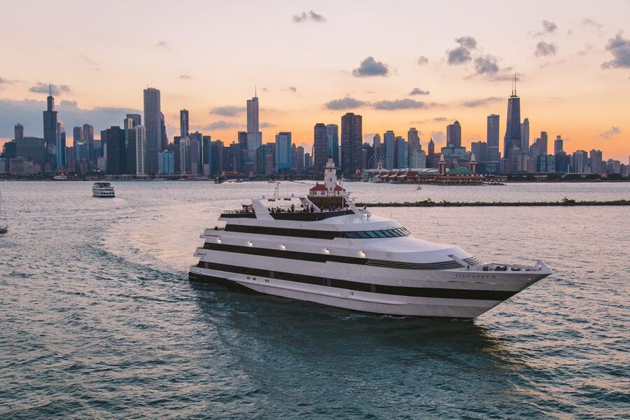 City Cruises Chicago: Premier Lunch or Dinner Cruise - What the three-course meal is like