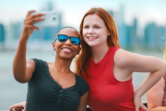City Cruises Chicago: Signature Brunch Cruise on Lake Michigan - North Avenue Beach and the northern lakefront view