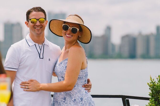 City Cruises Chicago: Signature Lunch Cruise on Lake Michigan - The buffet lunch: plenty of choice, mixed consistency