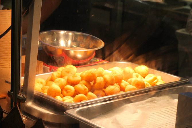 Delicious Donuts & City Sights: Chicago's Original Donut Tour - Firecakes and the specialty-donut stop