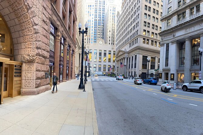 Downtown Chicago TV and Movie Sites Guided Walking Tour - The Ferris Bueller parade street