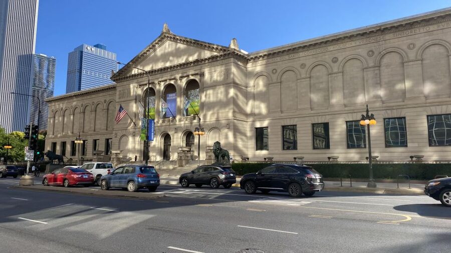 Downtown Chicago TV & Movie Filming Locations Walking Tour - Why Chicago works so well on screen