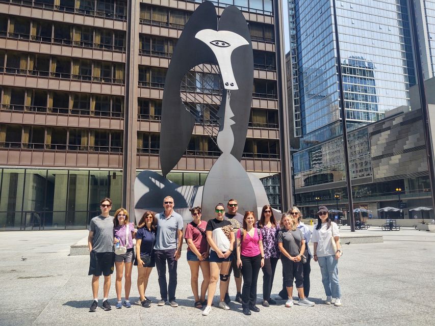 Downtown Chicago TV & Movie Filming Locations Walking Tour - Ferris Bueller’s parade route and downtown mischief