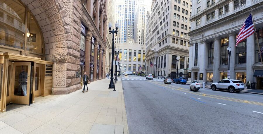 Downtown Chicago TV & Movie Filming Locations Walking Tour - Starting at Roosevelt University on South Michigan Avenue