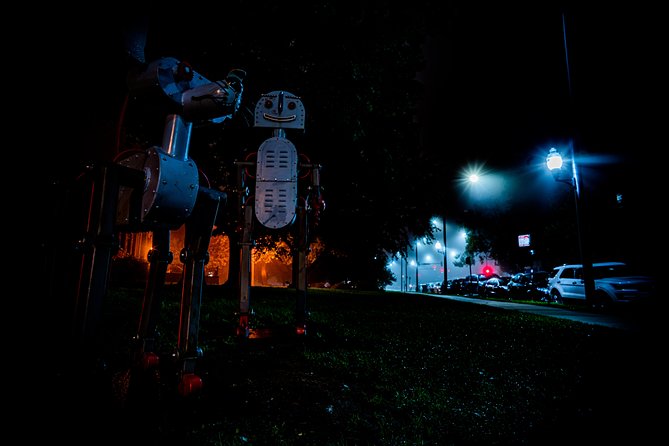Embers of the Windy City: Chilling Chicago Ghost Tours - Why Lincoln Park makes a strong ghost-tour setting