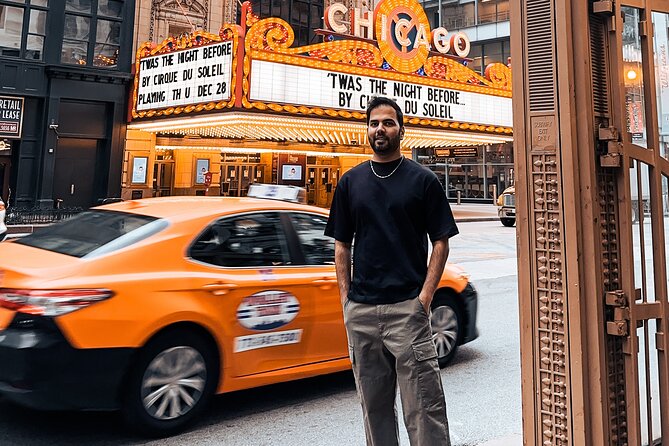 Express Chicago Photo Tour of Landmarks - The Chicago Theatre: a strong final frame