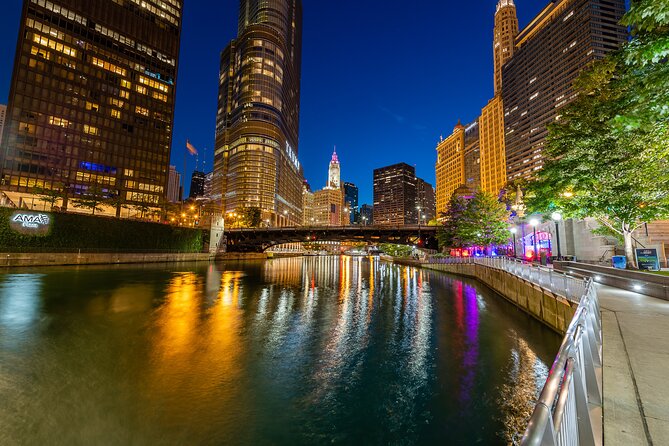 Ghosts of Chicago Family Friendly Ghost Tour - Stop five: The Spearman and the Fort Dearborn Massacre
