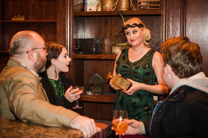 Haunted Chicago Booze and Boos Ghost Walking Tour - Lincoln Park stories, John Dillinger, and the route between bars
