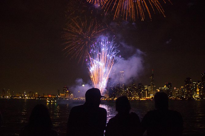 Lake Michigan Fireworks Cruise in Chicago - The Chicago Lock: the part that tests your patience
