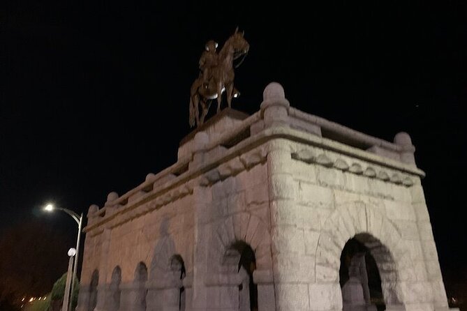 Lincoln Park Hauntings Ghost Investigation Tour - The old City Cemetery and Lincoln Park Zoo