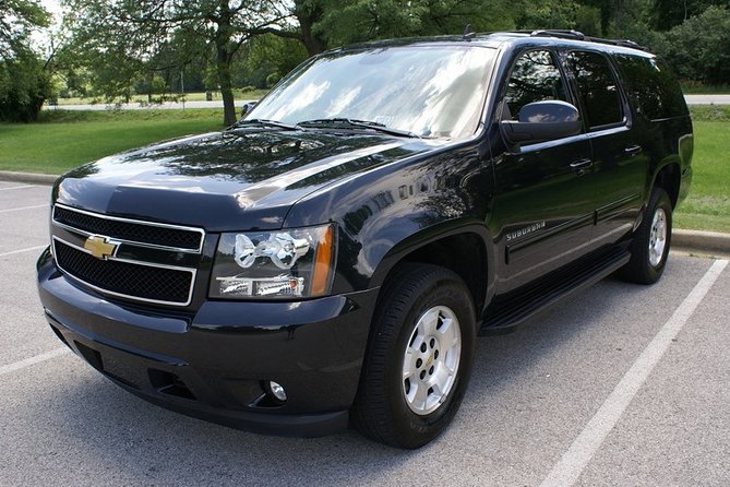 O'Hare Airport Transfer to Chicago, Curbside - Luxury SUV - From OHare baggage claim to the limousine lane